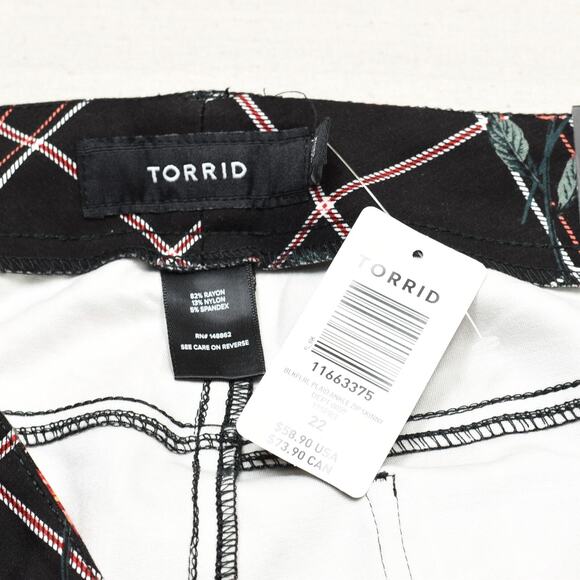 NEW Torrid Women's Skinny Pants Floral Zip Rayon Black Plus Size 22 Ankle Zip - Picture 8 of 8